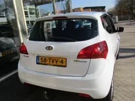Kia Venga 1.4 CRDi 77pk Comfort Pack thumbnail 5