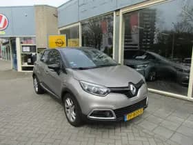 Renault Captur thumbnail 2