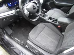 Škoda Octavia thumbnail 11