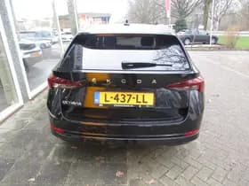 Škoda Octavia thumbnail 3