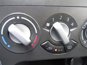 Opel Agila thumbnail 11