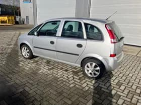 Opel Meriva thumbnail 3