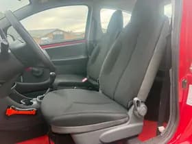 Toyota Aygo thumbnail 8