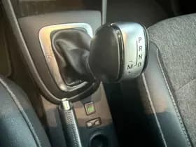 Renault Captur thumbnail 61