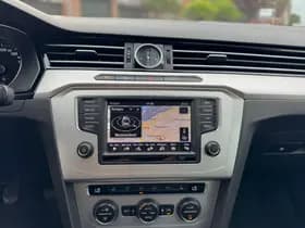 Volkswagen Passat thumbnail 18