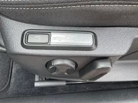 Volkswagen Passat thumbnail 22