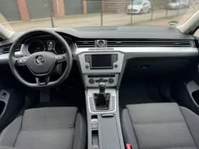 Volkswagen Passat thumbnail 27