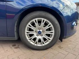 Ford Focus thumbnail 39
