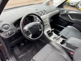 Ford S-Max thumbnail 13