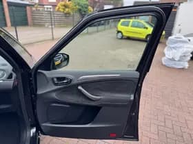 Ford S-Max thumbnail 30