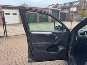 Volkswagen Tiguan thumbnail 12