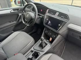 Volkswagen Tiguan thumbnail 36