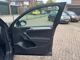 Volkswagen Tiguan thumbnail 37