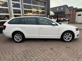Škoda Octavia thumbnail 3