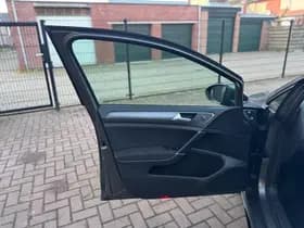 Volkswagen Golf thumbnail 16