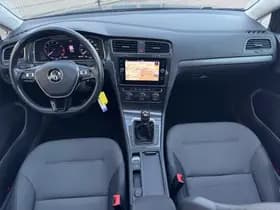 Volkswagen Golf thumbnail 21