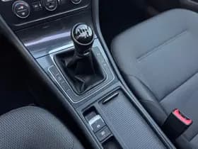 Volkswagen Golf thumbnail 28