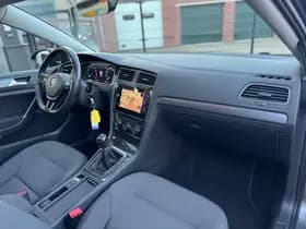 Volkswagen Golf thumbnail 45