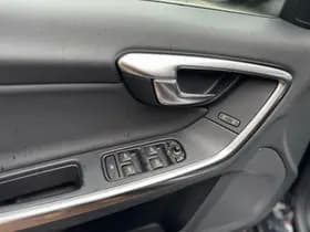 Volvo V60 thumbnail 17