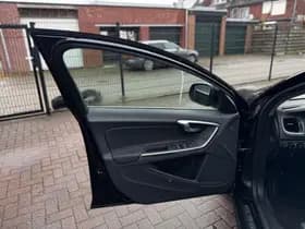Volvo V60 thumbnail 18