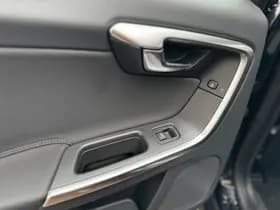 Volvo V60 thumbnail 25