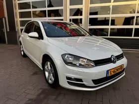 Volkswagen Golf thumbnail 2