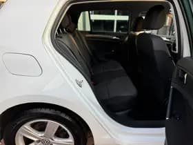 Volkswagen Golf thumbnail 26