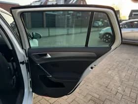 Volkswagen Golf thumbnail 27