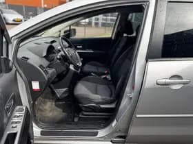 Mazda 5 thumbnail 10