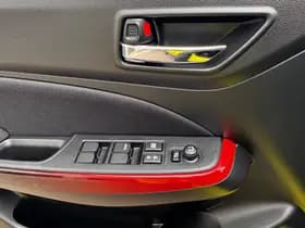 Suzuki Swift thumbnail 30