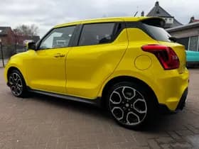 Suzuki Swift thumbnail 8