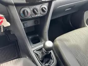 Suzuki Swift thumbnail 21