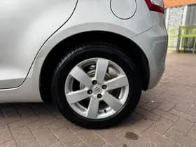 Suzuki Swift thumbnail 23