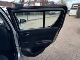 Suzuki Swift thumbnail 27