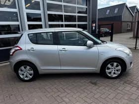 Suzuki Swift thumbnail 4