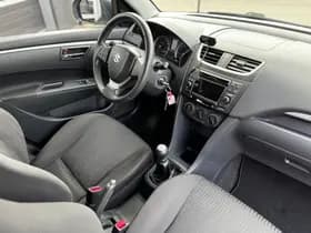 Suzuki Swift thumbnail 31