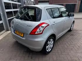 Suzuki Swift thumbnail 5