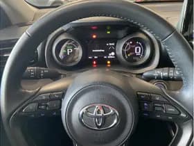 Toyota Yaris 1.5 Hybrid Dynamic thumbnail 22