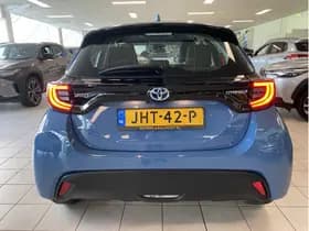 Toyota Yaris 1.5 Hybrid Dynamic thumbnail 6