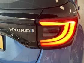 Toyota Yaris 1.5 Hybrid Dynamic thumbnail 9