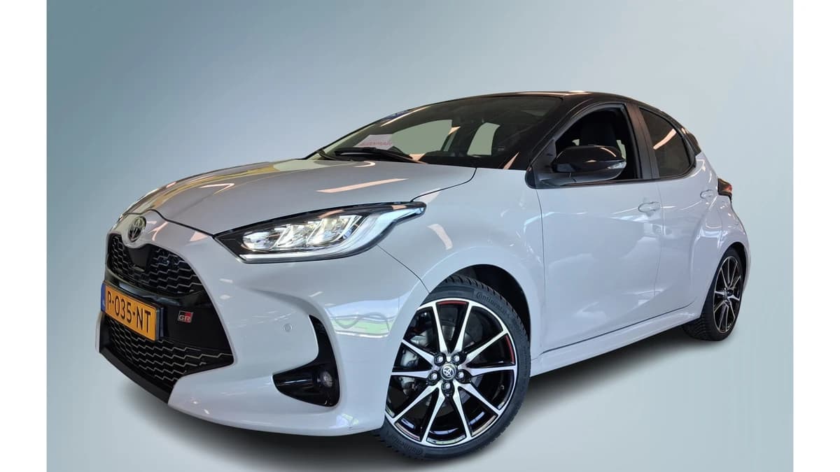 Toyota Yaris 1.5 Hybrid Gr Sport — foto 1