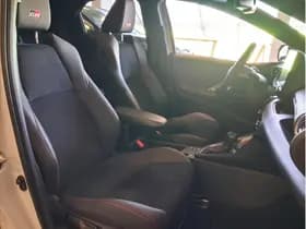 Toyota Yaris 1.5 Hybrid Gr Sport thumbnail 17