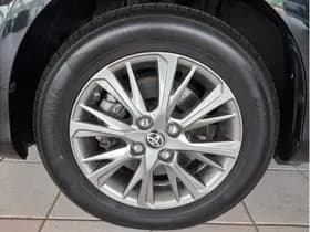 Toyota Yaris 1.5 Hybrid Dynamic thumbnail 14