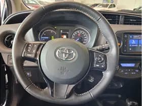 Toyota Yaris 1.5 Hybrid Dynamic thumbnail 19