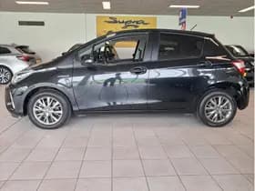 Toyota Yaris 1.5 Hybrid Dynamic thumbnail 3