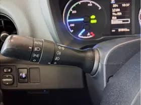 Toyota Yaris 1.5 Hybrid Dynamic thumbnail 22