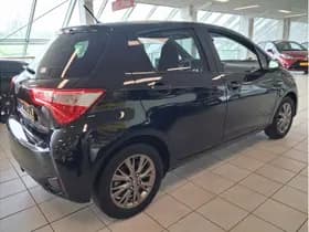 Toyota Yaris 1.5 Hybrid Dynamic thumbnail 10