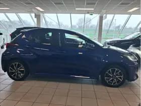 Toyota Yaris 1.5 Hybrid Dynamic thumbnail 12