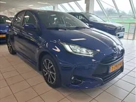 Toyota Yaris 1.5 Hybrid Dynamic thumbnail 13