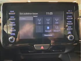 Toyota Yaris 1.5 Hybrid Dynamic thumbnail 22